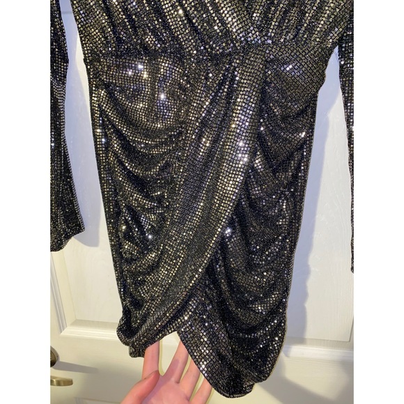 Amazing club dress - Picture 2 of 3